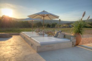 emporda house sala